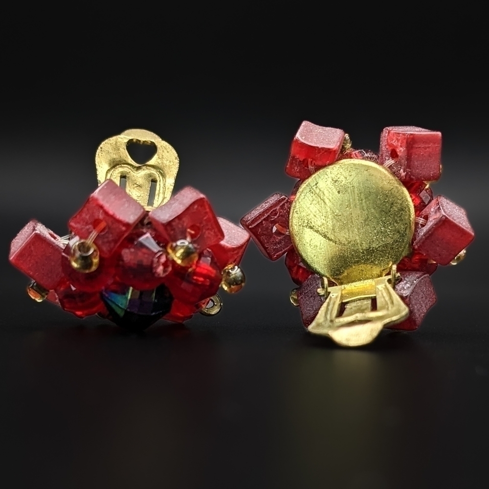 VINTAGE W GERMANY Red Square Bead Cluster Earrings w/ Black Faceted AB - CLIP - Picture 5 of 5